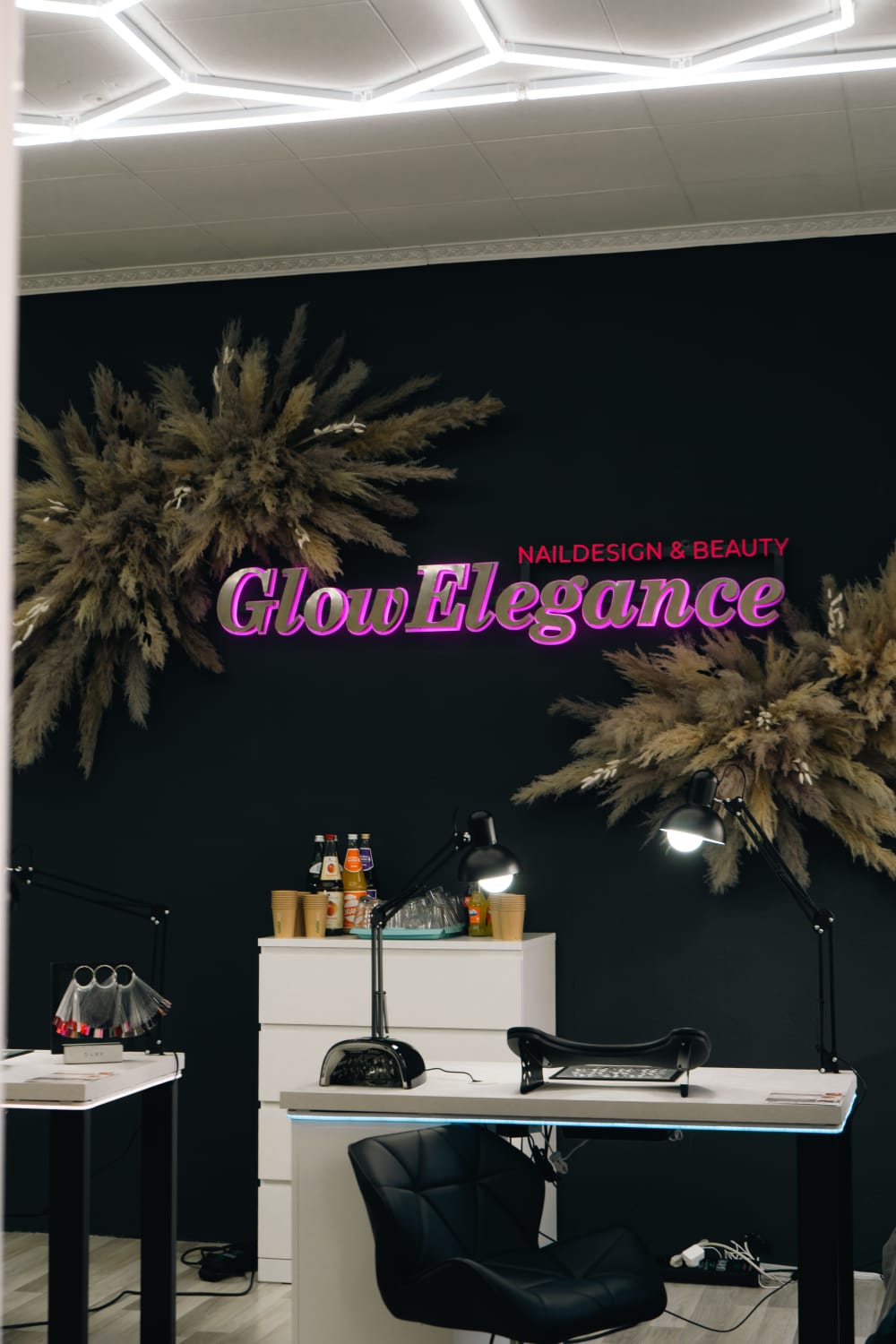 GlowElegance Studio Impression 5